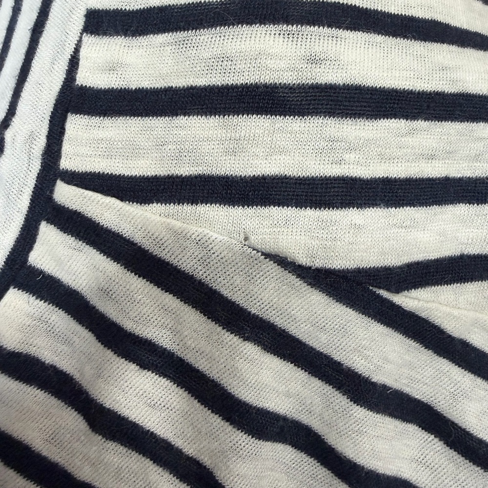 Faherty Navy & White Striped Sonoma 100% Linen Pocket Short Sleeve Tee Top Sz. M - Picture 7 of 8